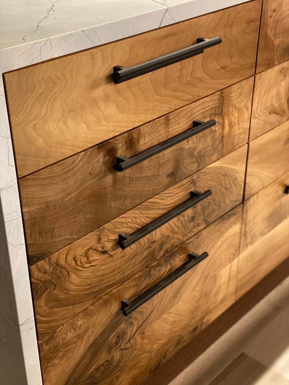 Various Kitchen Cabinet Hardware Finishes Including Brass, Matte Black, And Chrome